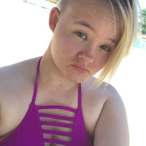 Meet your Posher, Tessa